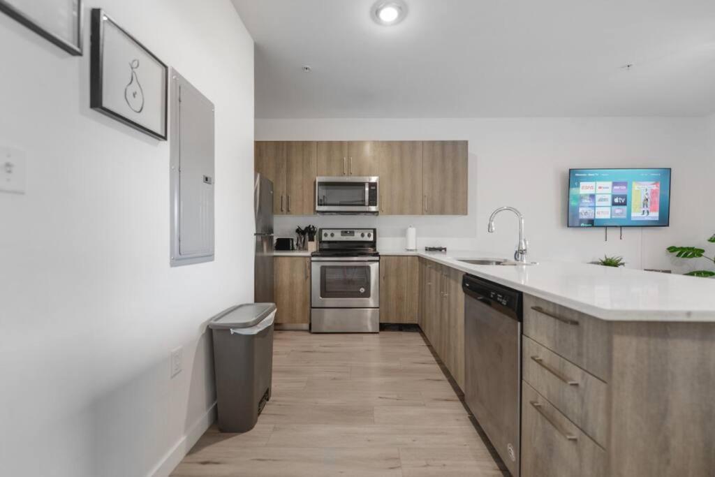 Wonderful Townhouse With 3 Bedrooms マイアミ エクステリア 写真
